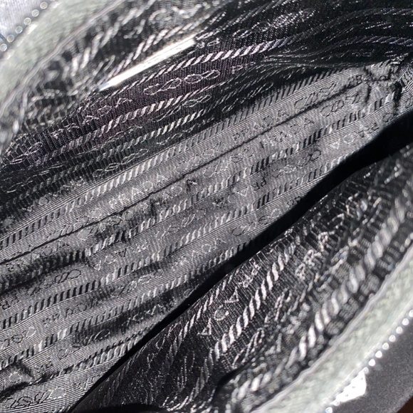PRADA Re-Nylon Re-Edition 2000 mini-bag - Picture 8 of 9